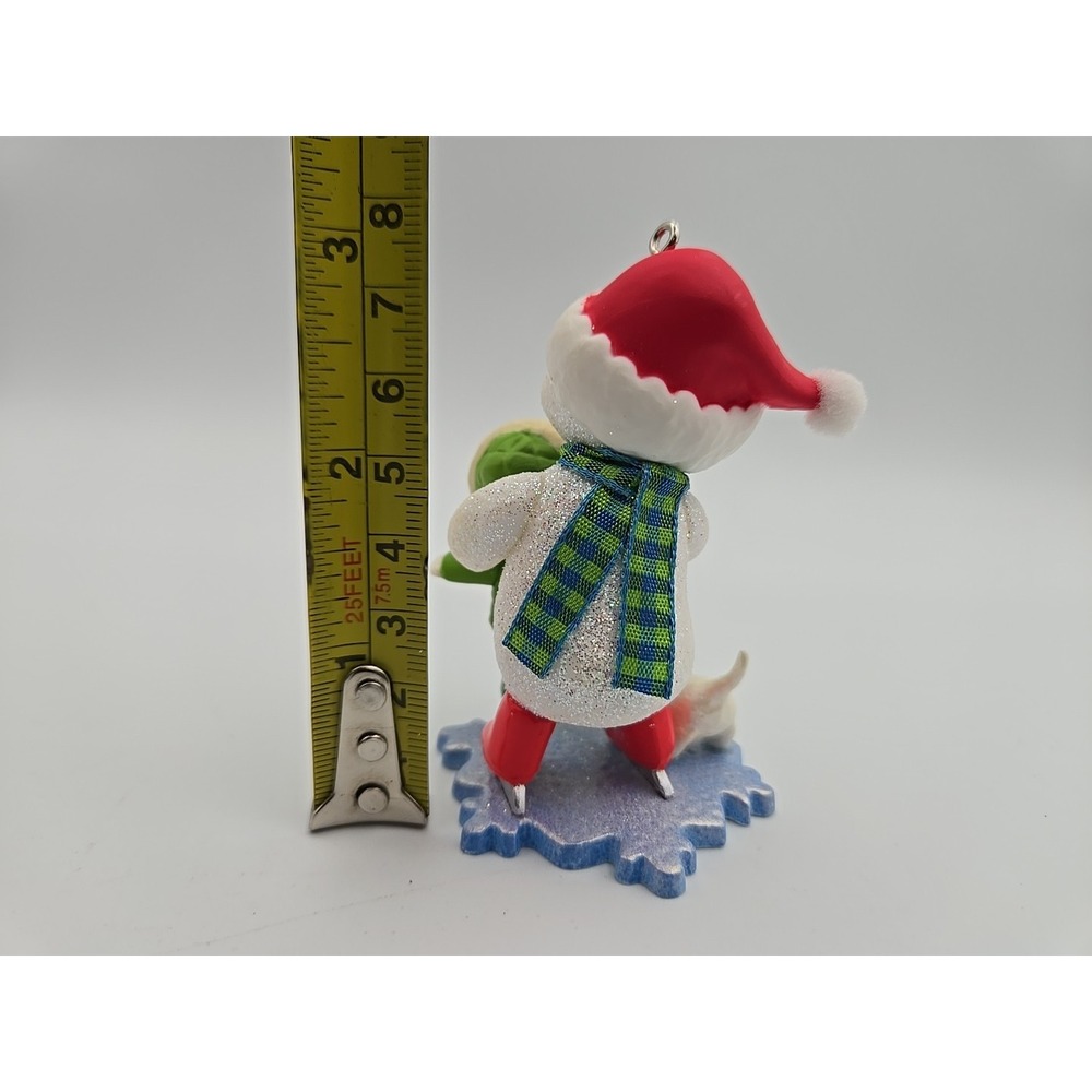 2015 Hallmark Keepsake Chillin' Together Ornament 8th in Making Memories Series - Picture 4 of 4
